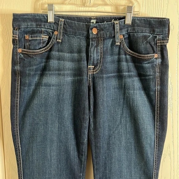 7 For All Mankind Lexie "A" Pocket Petite in Washed Medium Indigo Size 25 - Picture 2 of 8